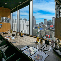 エイス シー オイスターバー&グリル ルクア大阪店の雰囲気2