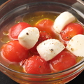 料理メニュー写真&nbsp;プチトマトとモッツァレラチーズのマリネ