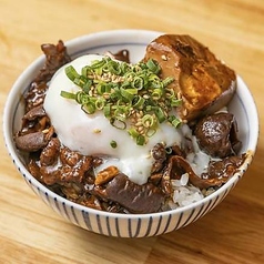 モツ煮ぶっかけ飯