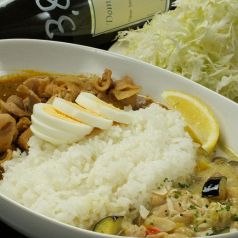 ワイン食堂ぐるまんだから食べれる特製カレー！