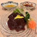 料理メニュー写真 馬レバー刺し