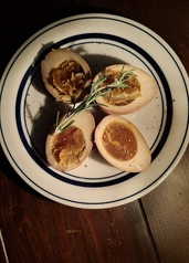 定番人気の燻製卵