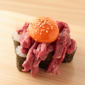 料理メニュー写真&nbsp;ユッケ寿司
