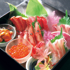 鮮魚のお刺身 玉手箱七品盛り(1人前)