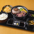 料理メニュー写真&nbsp;ハンバーグとハラミステーキコンボ御膳Sサイズ100g/80g
