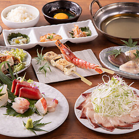 豊洲市場直送の鮮魚を堪能。名物の鰤しゃぶや旬の味覚を、厳選お茶ハイと共に！