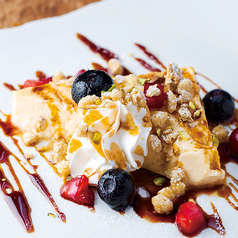 カスタードアイスケーキ　カタラーナ