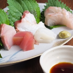 刺身盛り合わせ
