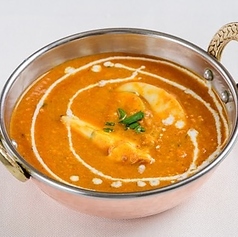 本格スパイスが香る濃厚で贅沢なカレー