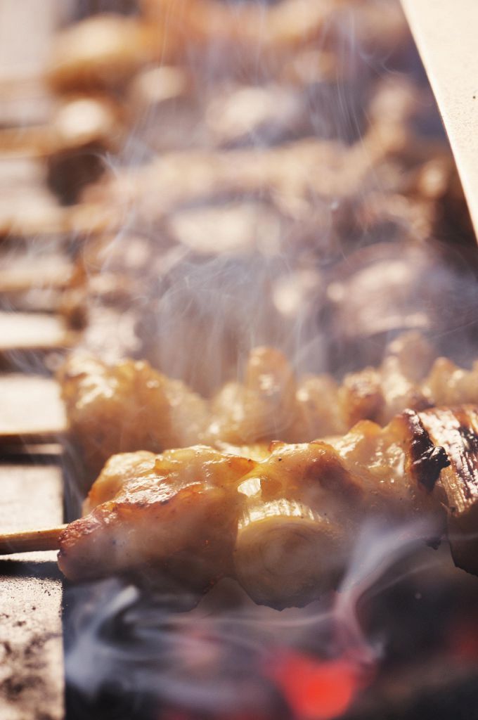 「薩摩赤鶏燻し焼鳥」…備長炭のみ使用した燻し焼きはお酒にあうあう♪「旨い焼鳥」求む方、ぜひ。