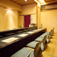 和の落ち着いた空間で、こだわりの料理をお楽しみあれ！