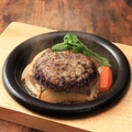料理メニュー写真&nbsp;国産牛粗挽きハンバーグ　200g
