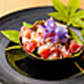 料理メニュー写真&nbsp;蟹とアボカドのタルタル