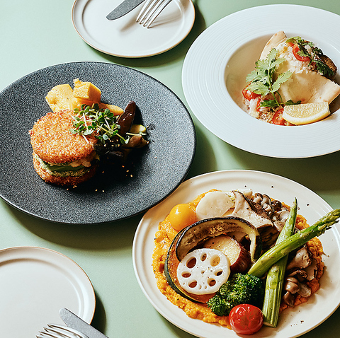 WPU DINING HAKONE _u[s[[_CjOnRl