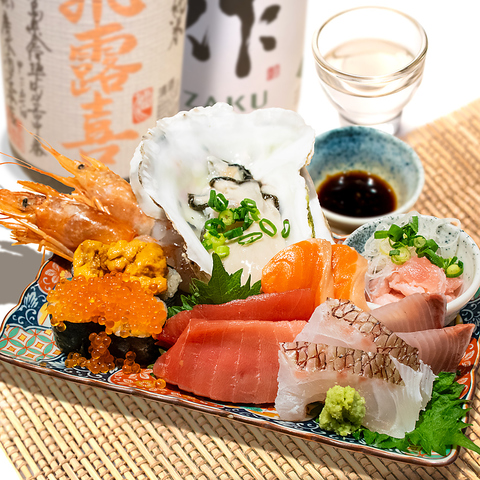 昆布水で食べる寿司居酒屋。昼は海鮮丼、夜は海鮮と地酒。