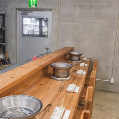 広々とした店内はご家族でのお食事や友人との集まりや観光中のディナー、各種宴会に。