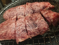 焼肉は一つ一つ丁寧に仕込み炭火でご提供致します。！