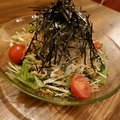 料理メニュー写真 たっぷりしらすと水菜の”食べる鉄分”サラダ フルサイズ(3～4人前)