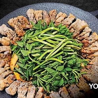 【本場韓国料理を味わえる】