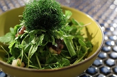 タコと香り野菜のパクチーサラダ 山葵ドレッシング