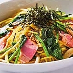 牛肉月見明太とろろ (和風)/ほうれん草とベーコンのバター醤油 (和風)