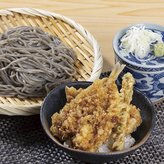 厚身キスとイカの小天丼のセット（冷蕎麦）