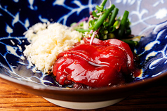 生本マグロの漬け 山わさび添え