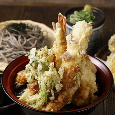 カラりと米油で揚げるから昼からも重くない！