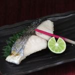 サワラ味噌漬け、鯛塩焼き、 ホッケ、 焼き穴子など焼物もたまりません！ぜひ一度ご賞味ください♪