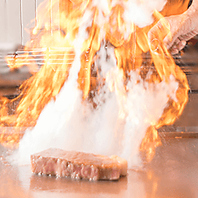 目と音で味わう！目の前で焼き上がるライブ感を味わう♪