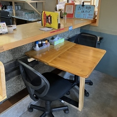 ラーメン大学&なんでも屋の雰囲気2