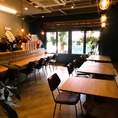 会社宴会や歓送迎会など、大人数での特別なイベントには１５名様からの貸切利用もご相談を承っております。店内は全席禁煙のクリーンな環境ですので、どなた様も快適にお過ごしいただけます。当店ならではの早い時間帯からの昼飲み宴会にも対応可能です。熊本エリアでの多様なニーズにお応えし最高の一日を演出します。