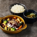料理メニュー写真&nbsp;あいち牛とみかわポークの自家製ハンバーグ定食