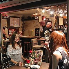夏はテラスで女子会♪茅ヶ崎でワイン飲むならABCバルへ！大人気のABCチーズケーキは誕生日/記念日プレートでサプライズ演出もご用意しております。数々のお客様に愛され、喜ばれてきた大人気お祝いプレートでご友人、ご家族を喜ばせましょう。ご予約時にご相談下さい。