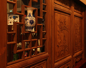 当店はクレジットカード「VISA/Master/JCB」と、「PayPay」のご利用が可能です。お会計の際にもたつかず、スムーズにお支払いいただけるので、お連れの方をお待たせする心配がありません。