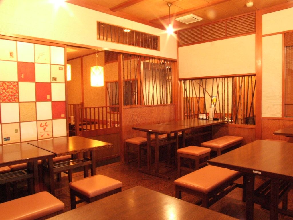忘新年会・歓送迎会など各種ご宴会にぴったり！ゆったり寛げるお座敷は、宴会最大24名までOK☆