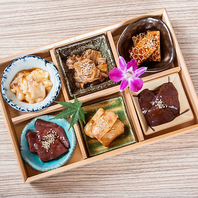 【新鮮な旨味が詰まった市場直送の新鮮ホルモン！】