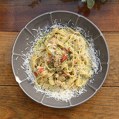 サーモンとジャガイモのジェノベーゼクリーム