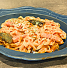 ベーコンとナスのトマトパスタ