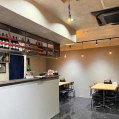 カウンターで火鍋を楽しむこともできます。