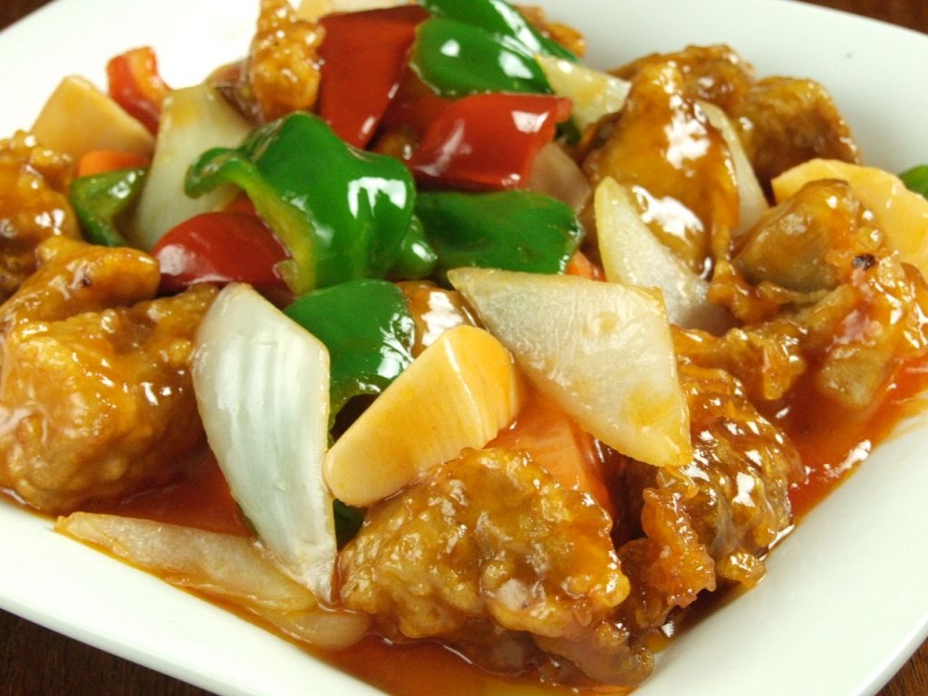 【酢豚】豚肉と、たっぷり野菜でボリューム満点◎ご飯がすすむ一品！