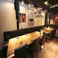 10名様から最大16名様まで利用できる小宴会席です！プライベート感のある空間で、会社の宴会や親しい友人との集まりにおすすめです◎心温まるひとときをお過ごしください♪