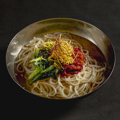 キムチ冷麺／梅しそ冷麺／トマトのビビン麺