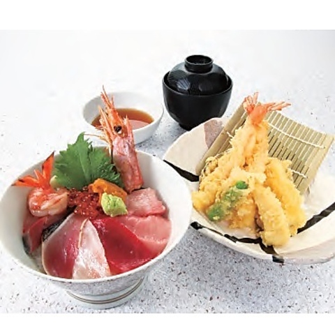 美味しい創作料理やすしをお楽しみ頂ける他、ご宴会・法事・慶事のご予約も承ります。