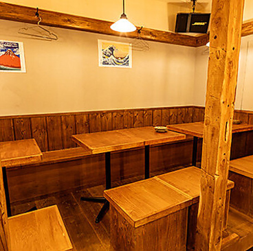 酒場のしむらの雰囲気1