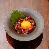 とろける舌触り！霜降り馬肉づくしに舌鼓！