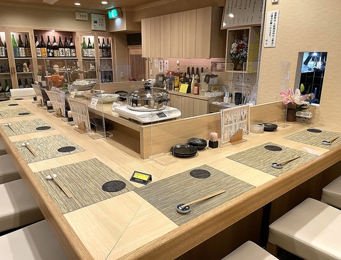 地下にあるお店です♪手作りのおばんざいと店主厳選の日本酒をお楽しみください！