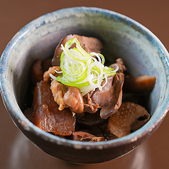 鶏もつ味噌煮込み