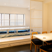 デートや宴会など、用途に合わせ使い分けられる席タイプ