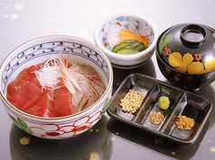 本まぐろ漬け丼